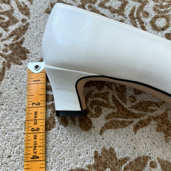 Vintage Naturalizer Off White Heels 8.5 - Picture 2 of 10